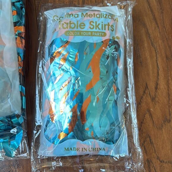 NWT 2 Pack Tinsel Foil Fringe Table Skirt, 108.3 x 29.5” Blue Orange Wavy Party - Picture 4 of 9